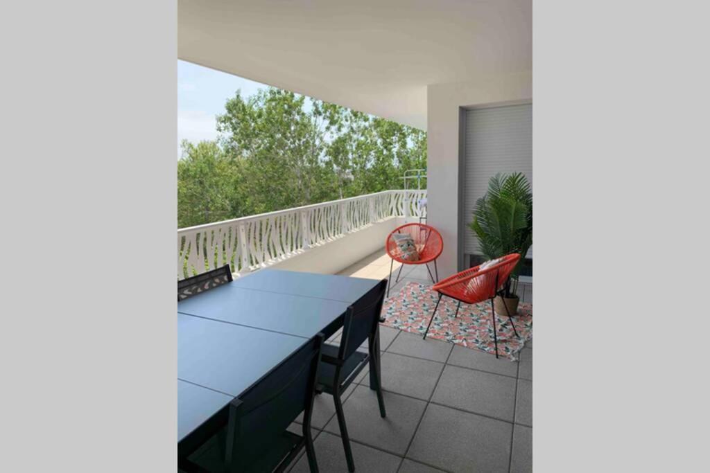 Ferienwohnung Les Terrasses Du Port Canet-en-Roussillon Exterior foto
